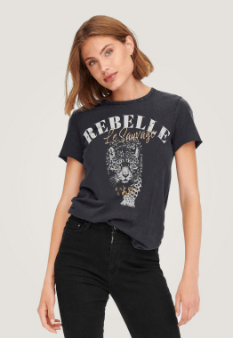Lucy T-shirt