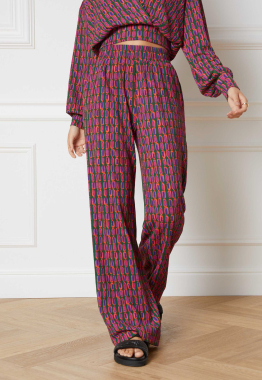 Nova Broek