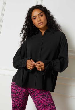 Nuela Blouse