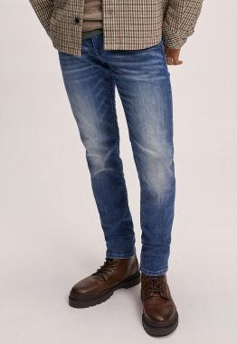 Lewis Regular Tapered Jeans