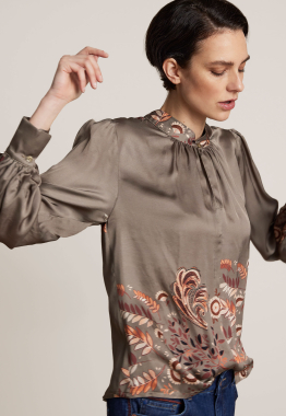 Puffy Fine Leaves Blouse 