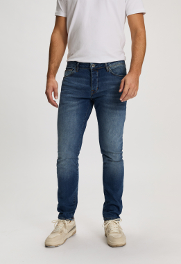 Porter Slim Tapered Jeans