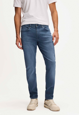 Porter Slim Tapered Jeans
