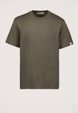 Chest Round T-shirt
