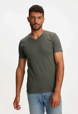 Base V-neck T-shirt