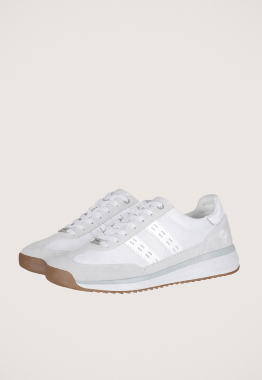 Boston Sneaker