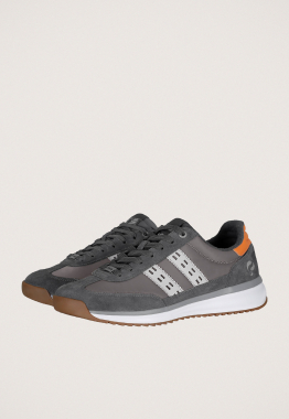 Boston Sneaker