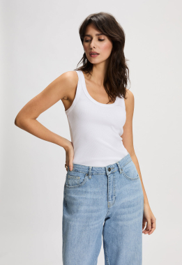 Salie Sleeveless T-shirt