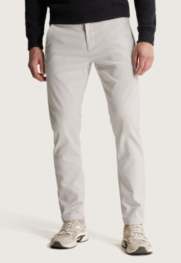 Riser Slim Fit Chino