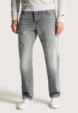Revson Loose Fit Jeans
