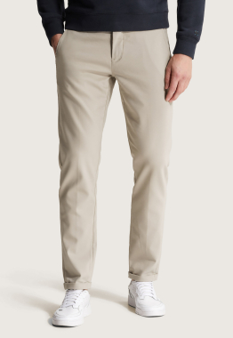 Cylas Tapered Chino