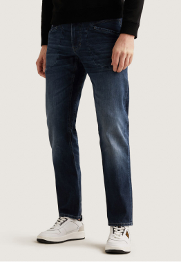Aviator Relaxed Fit Jeans