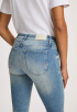 Cassy Skinny Jeans