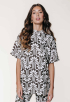 Retro Flower Peach T-shirt