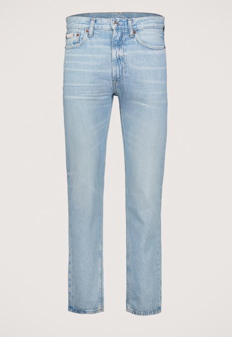 Standard Straight Jeans