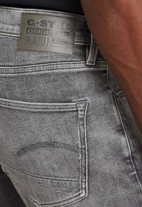 3301 Slim Short
