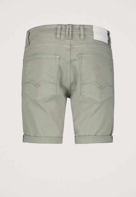 Tapered Short