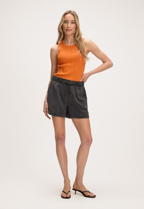 Fayen Short 