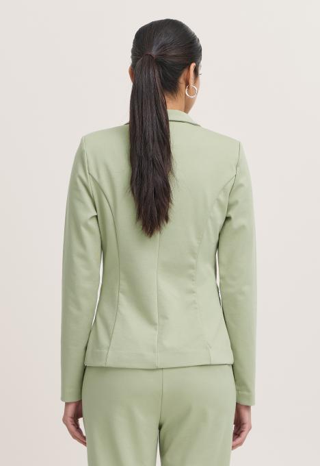 Kate Blazer 