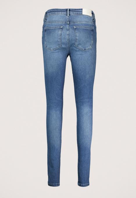 Cassy Skinny Jeans