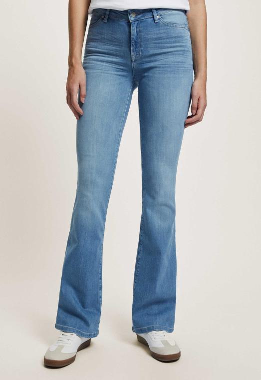 Celsi Flared Jeans 