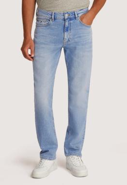 Ryan Straight Jeans 