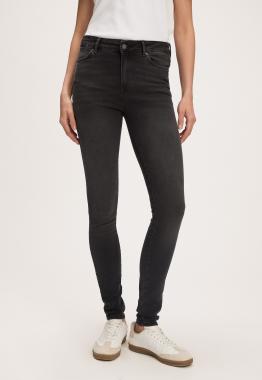 Celsi Super Skinny Jeans