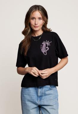 Lilly T-shirt
