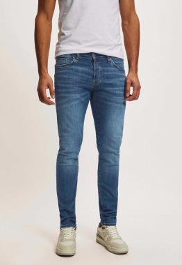 Porter Slim Tapered Jeans