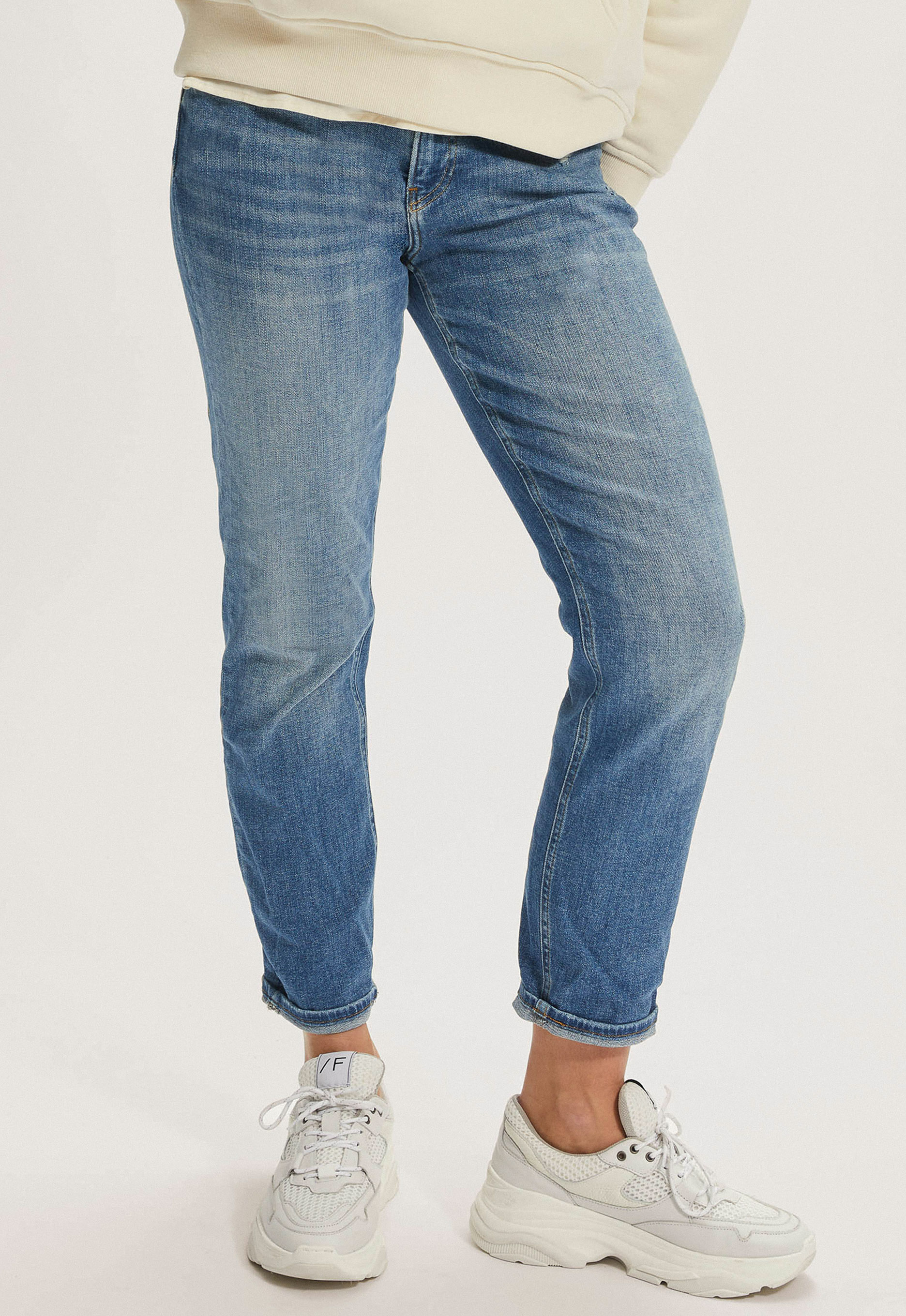 Silvercreek Cinna Slim Tapered Jeans
